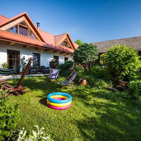 Dom Pod Orzechem Villa Łapczyce Buitenkant foto